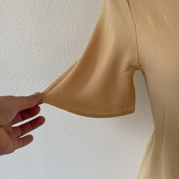 CHRISTY DAWN š§ butter yellow rayon crepe wrap dress size medium - Picture 3 of 10